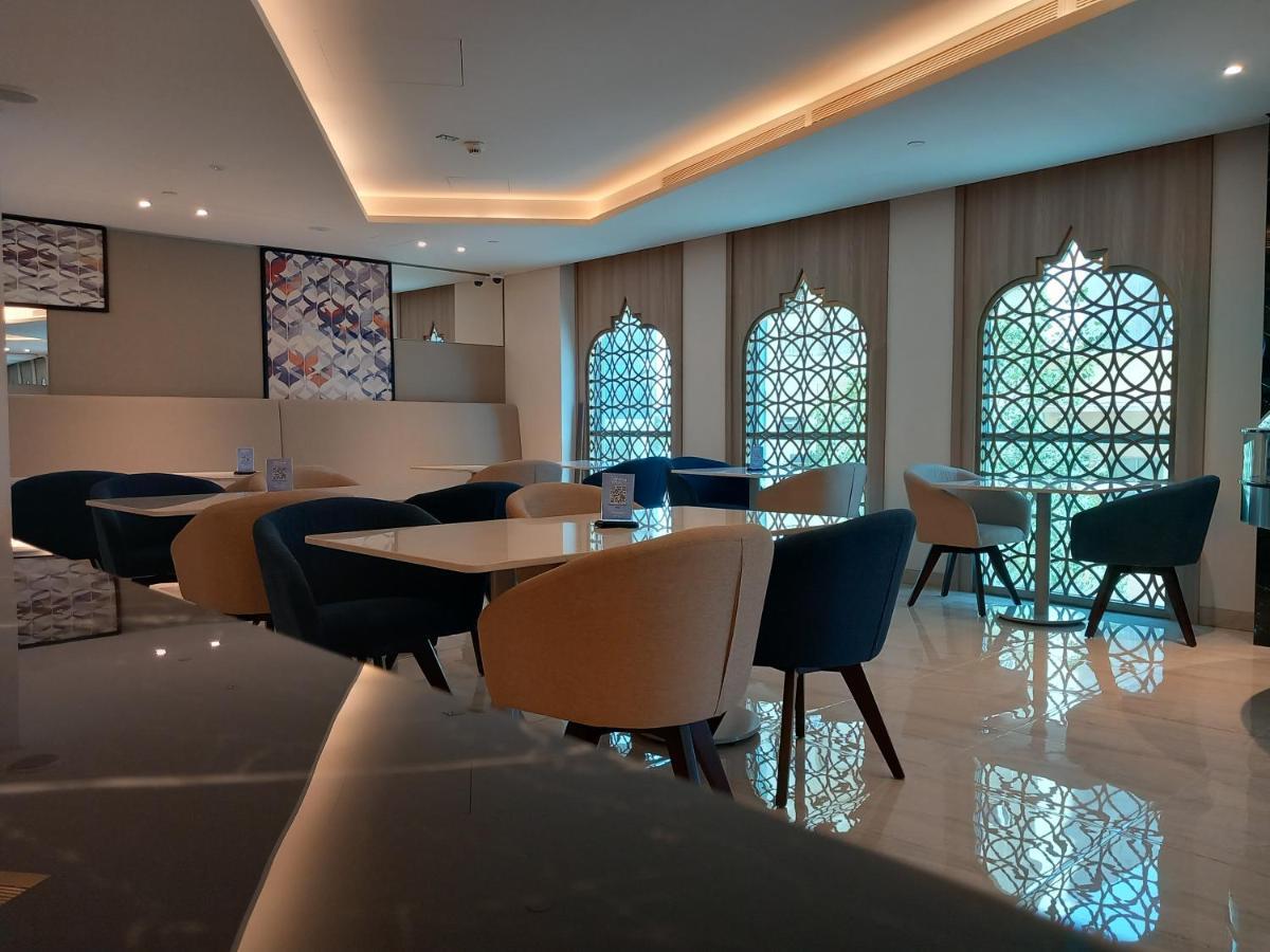 C - Hotel And Suites Doha Exterior foto