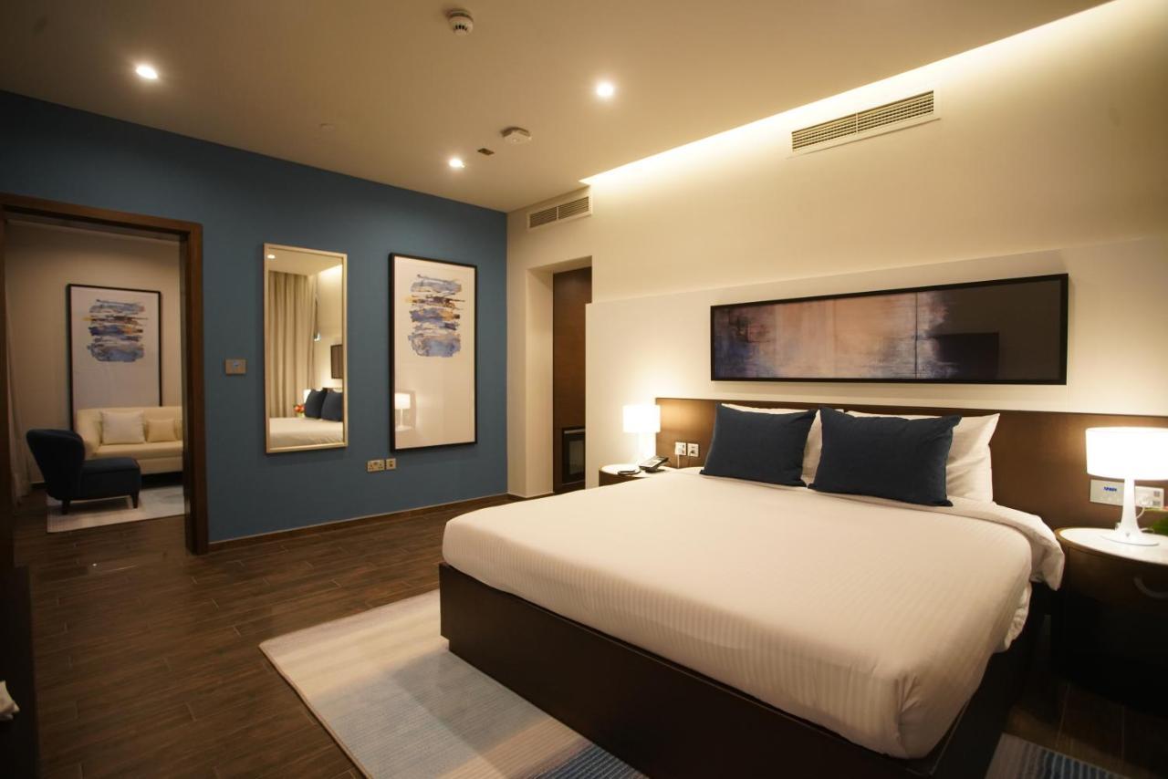 C - Hotel And Suites Doha Exterior foto